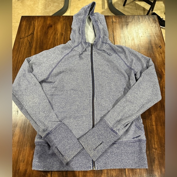 Patagonia Tops - Women's Patagonia Heathered Zip-Up Hoodie